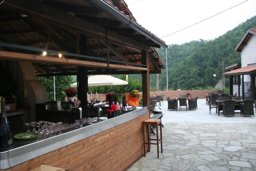 Agriturismo Cascina Del Vai 卡伊罗蒙泰诺泰 外观 照片