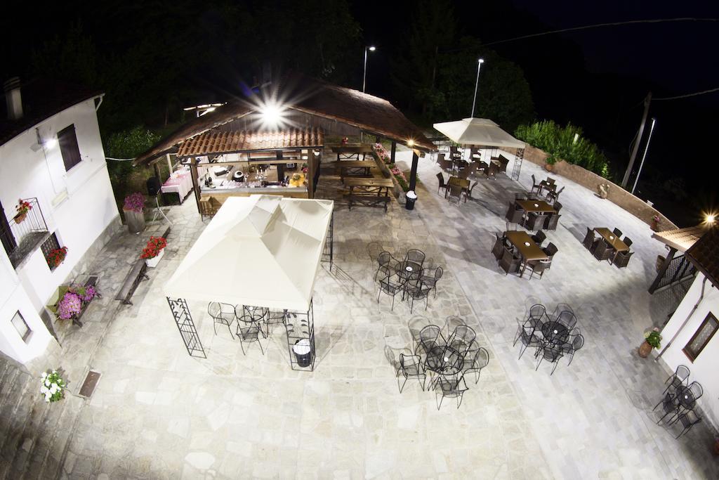 Agriturismo Cascina Del Vai 卡伊罗蒙泰诺泰 外观 照片