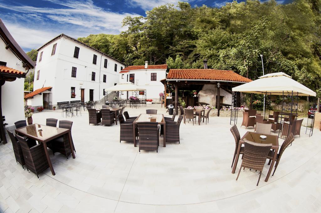 Agriturismo Cascina Del Vai 卡伊罗蒙泰诺泰 外观 照片