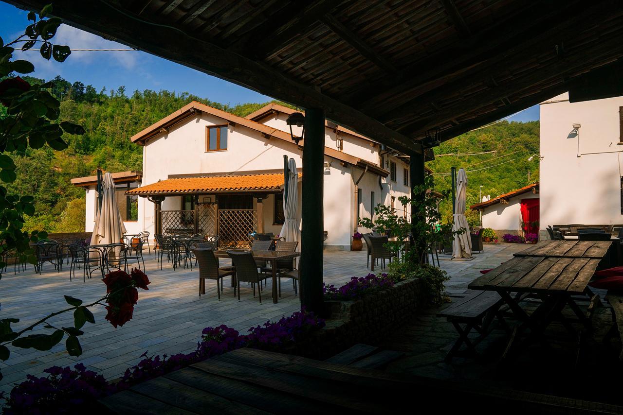 Agriturismo Cascina Del Vai 卡伊罗蒙泰诺泰 外观 照片