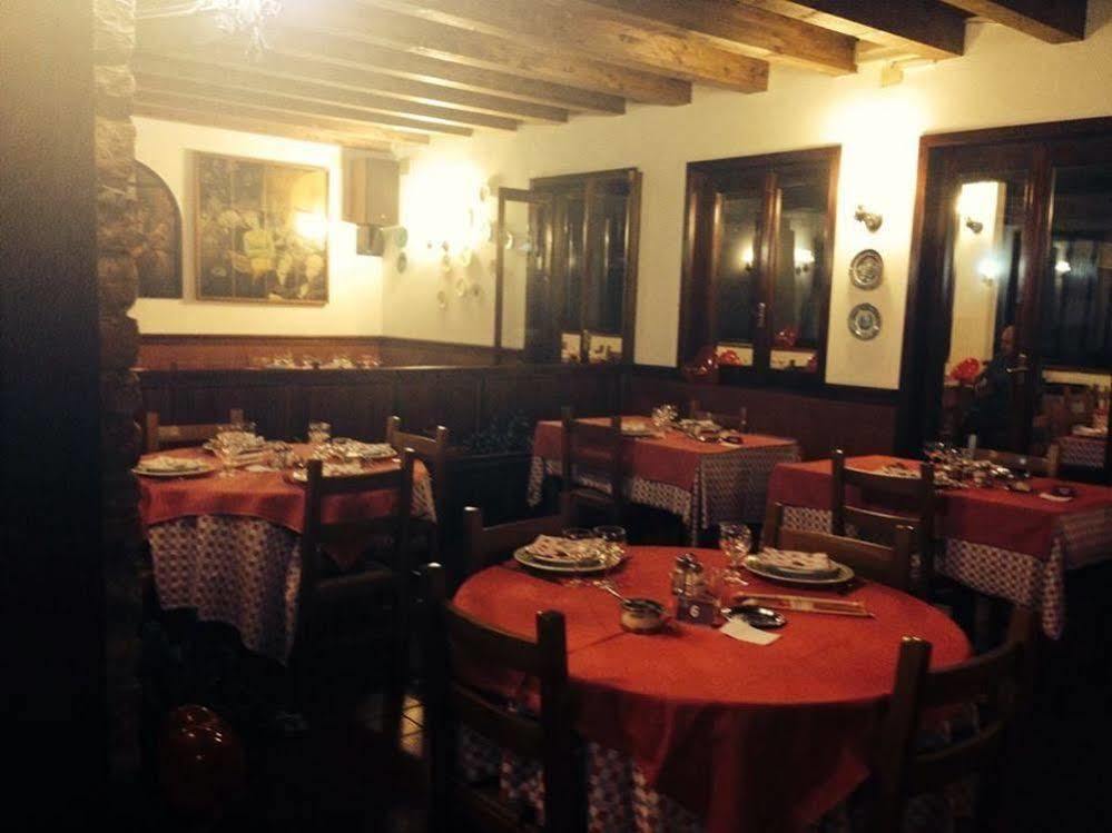 Agriturismo Cascina Del Vai 卡伊罗蒙泰诺泰 外观 照片
